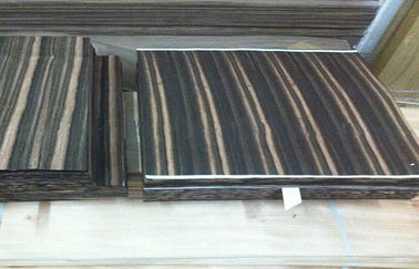 Placage en bois naturel de plancher, grain droit de placage Amara de bois d'ébène